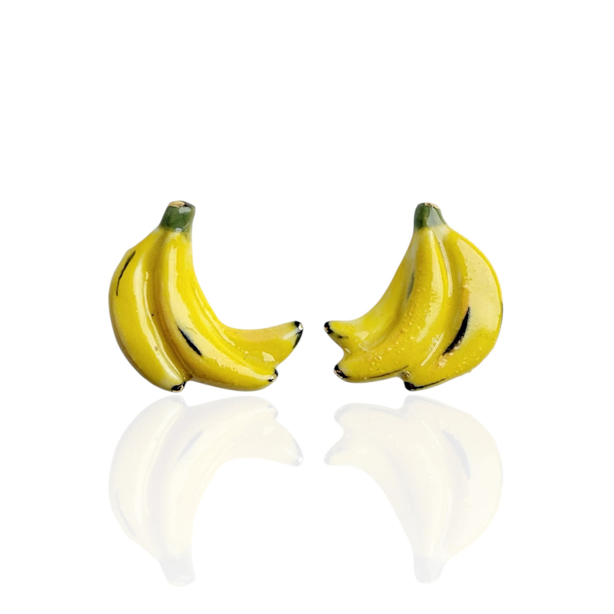 Banana bunch studs
