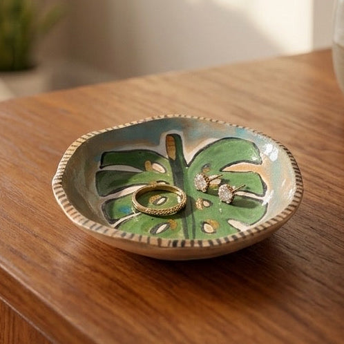 Monstera painted ring dish ( Pre order )